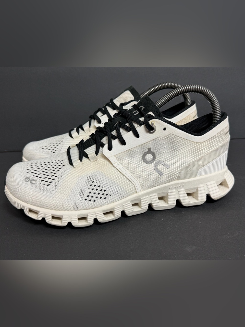 On Cloud X Womens Running Shoes White Black 40.99702 Size 8